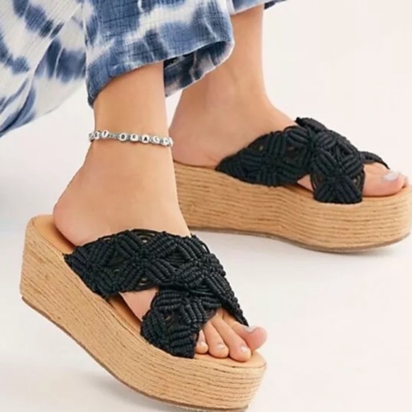 Free People Shoes - Free People Highline Platform Size 8